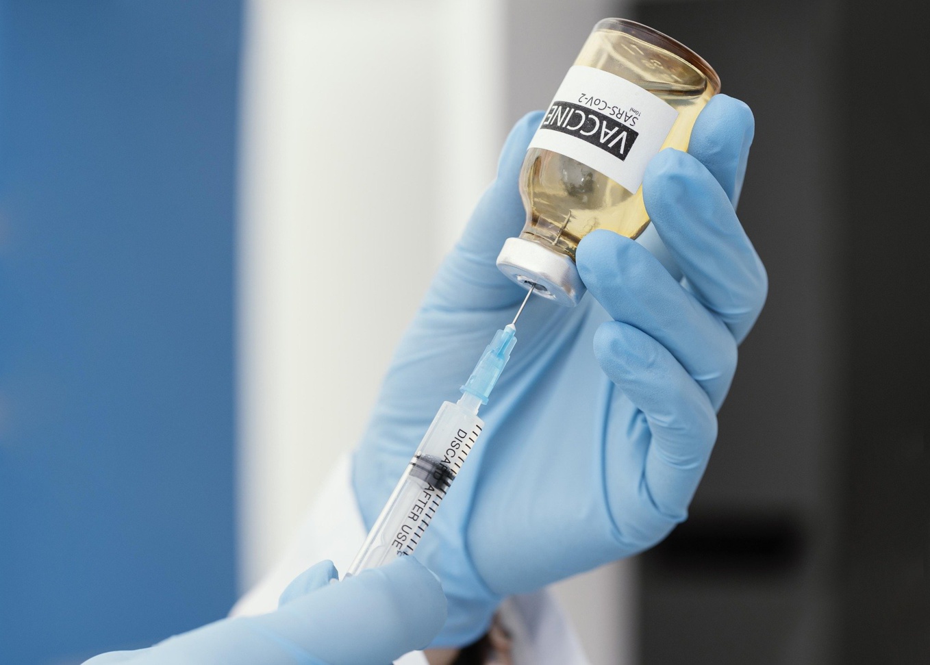 Vaccin Covid-19 : le Janssen autorisé par l’EMA va être distribué en France