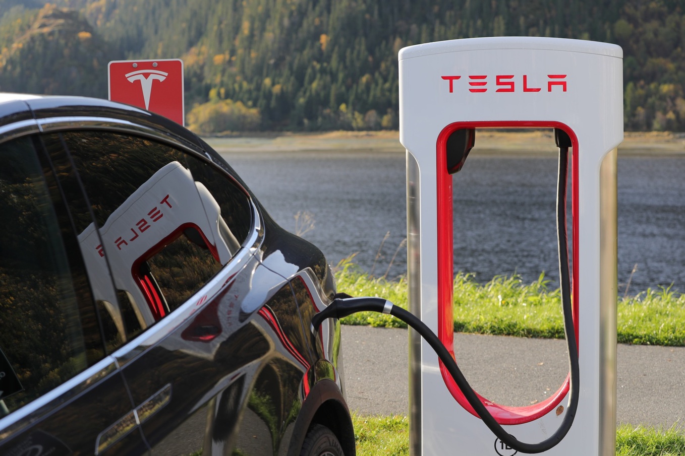 Le prix des superchargeurs Tesla en augmentation