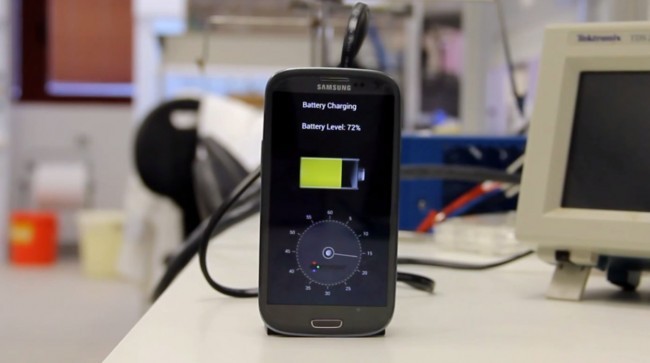 Un chargeur écologique permet de recharger un téléphone en 30 secondes