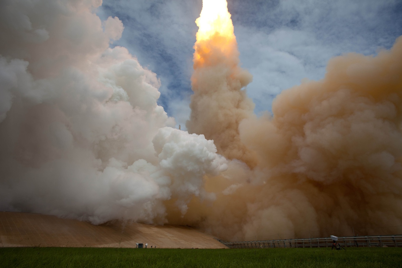 Avec ses 120 mètres, la plus grande fusée du monde va tenter de décoller