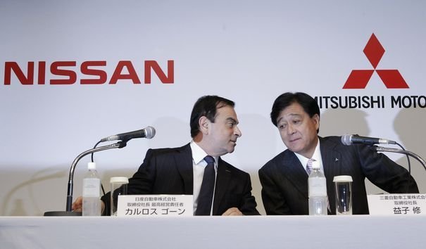 Carlos Ghosn et Osamu Masuko. DR Reuters