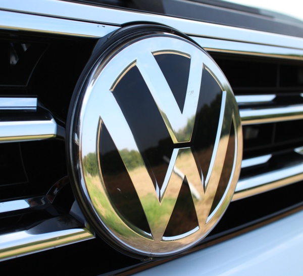Volkswagen va lancer des voitures connectées dès 2019