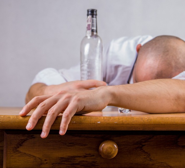 L’alcool en cause dans 7% des morts en France