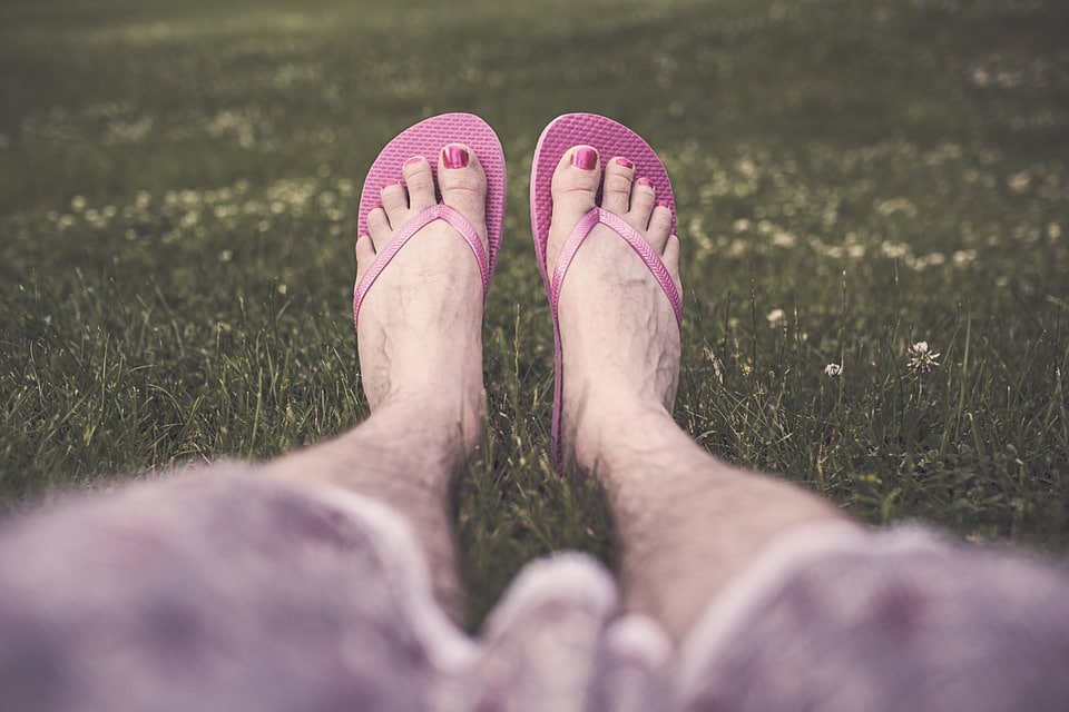De plus en plus d'hommes mettent du vernis à ongles