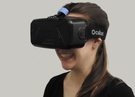 Réalité virtuelle, le casque de Facebook est trop cher pour inonder le marché