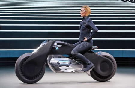 BMW n'invente pas encore la moto du futur mais fait déjà parler d’elle