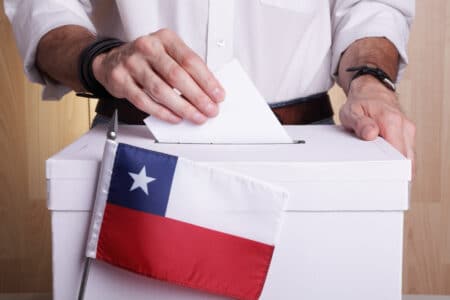 Chili : un référendum pour changer de Constitution