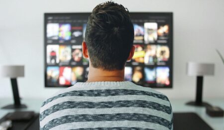 Pour soulager Internet, Netflix va baisser la qualité des vidéos
