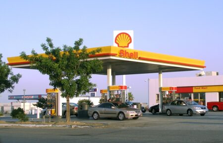 Chute de la demande de pétrole : Shell veut supprimer 7.000 à 9.000 emplois