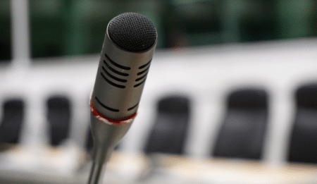 Les parlementaires rajeunissent, mais doucement