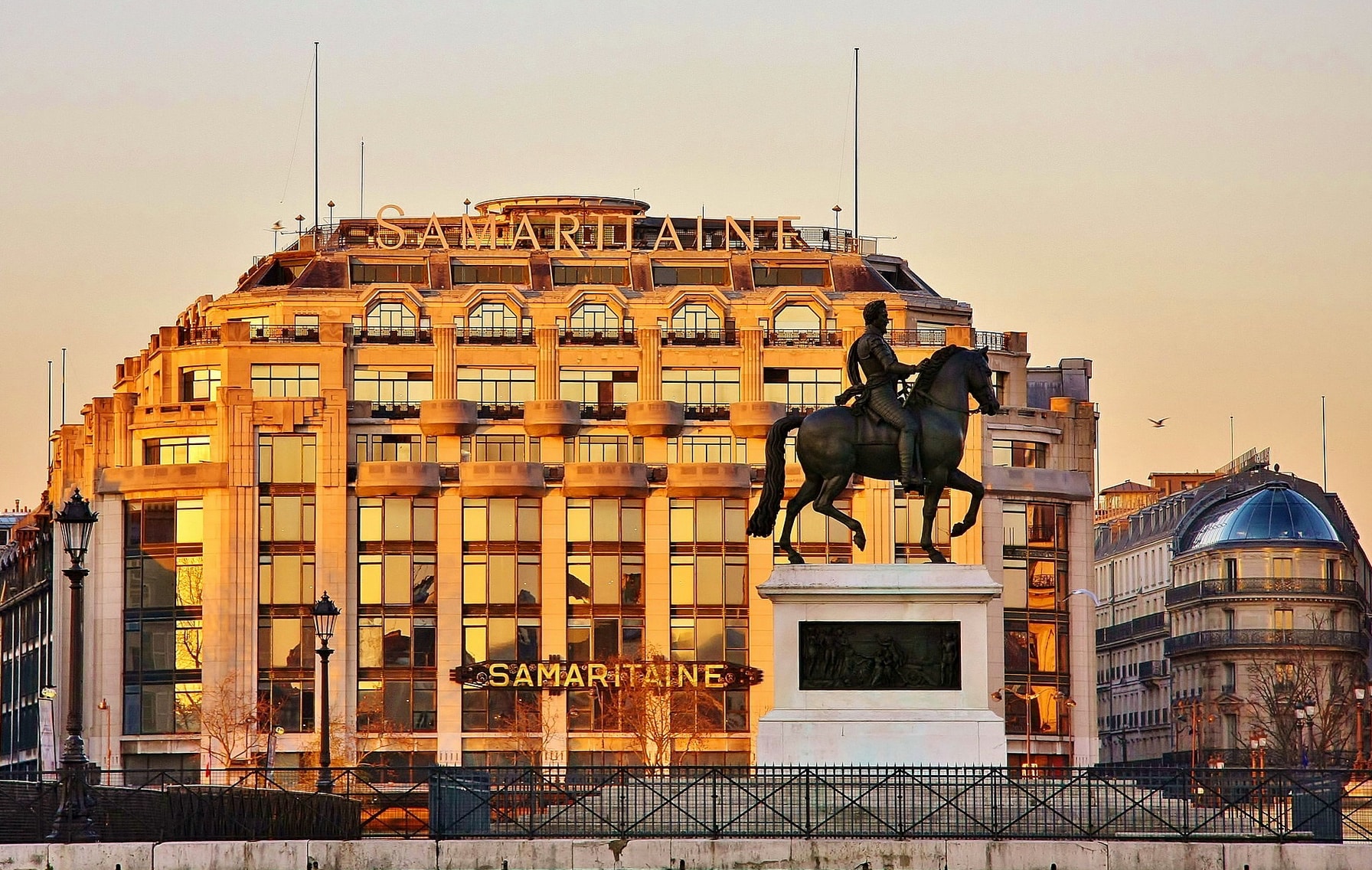 La Samaritaine, nouveau temple du luxe parisien