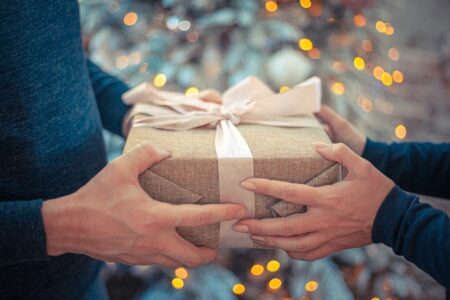 Cadeaux de Noël : moins de 20% des Français n’iront pas dans les magasins