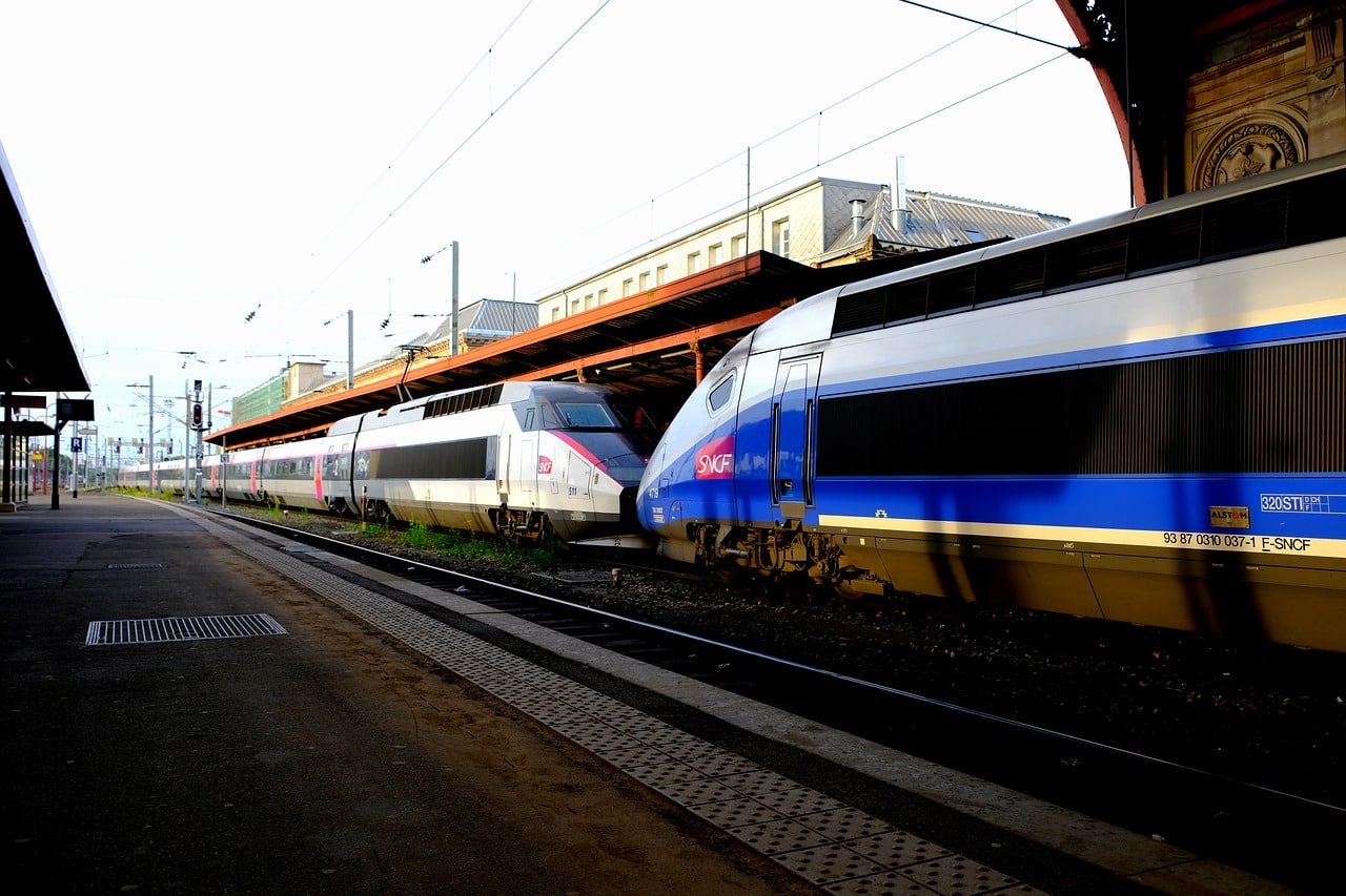 TGV : la SNCF interdit les consommations dans les voitures-bar