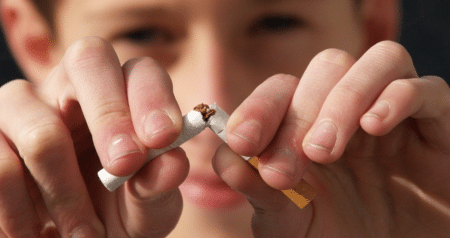 Tabac : les Suisses votent pur l’interdiction des pubs accessibles aux mineurs
