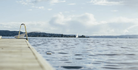 En Europe, les sites de baignade respectent très largement les normes communautaires