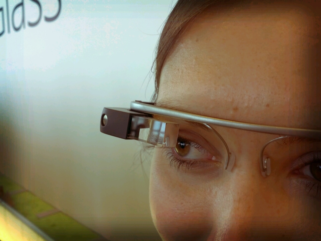 Google glass : attention, danger, elles s'arrachent comme des petits pains !