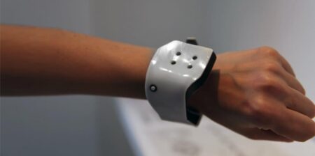 Quelle heure sent-il, s’il vous plaît ?