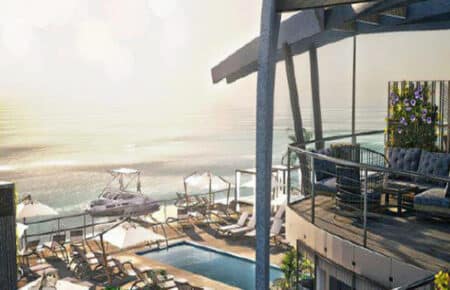 Canua Island, une plage flottante artificielle au large de Cannes-Mandelieu