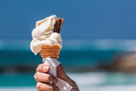 Inclinez-vous : les ventes de glaces fondent au soleil