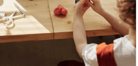 De nouvelles études doivent être faites pour évaluer les effets de la pédagogie Montessori