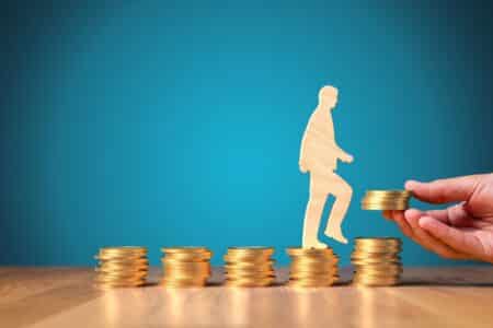 Augmentation salariale : la chasse aux profils qualifiés dans les secteurs spécialisés