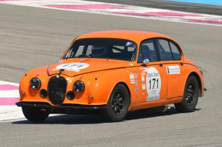 Tour Auto Optic 2000 : la course des anciennes dans les starting-block !