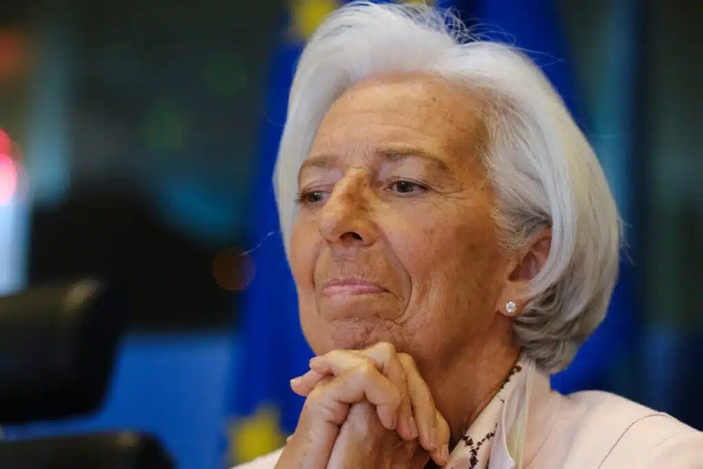La présidente de la BCE défend l'euro numérique avec la mésaventure de son fils