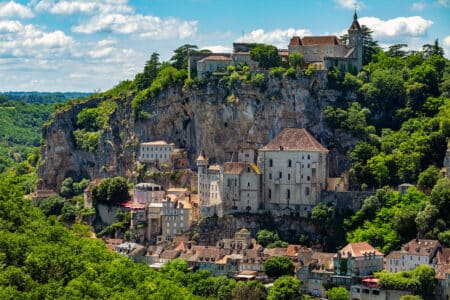 Decouvrez Les Plus Beaux Villages Medievaux De France Pour Un Voyage Hors Du Temps
