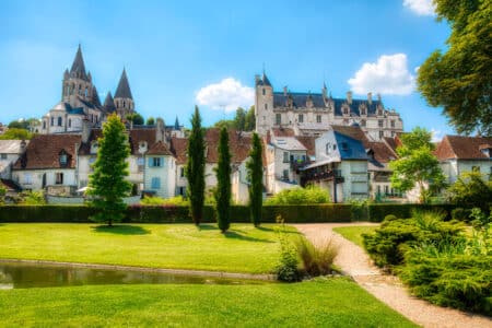Loches