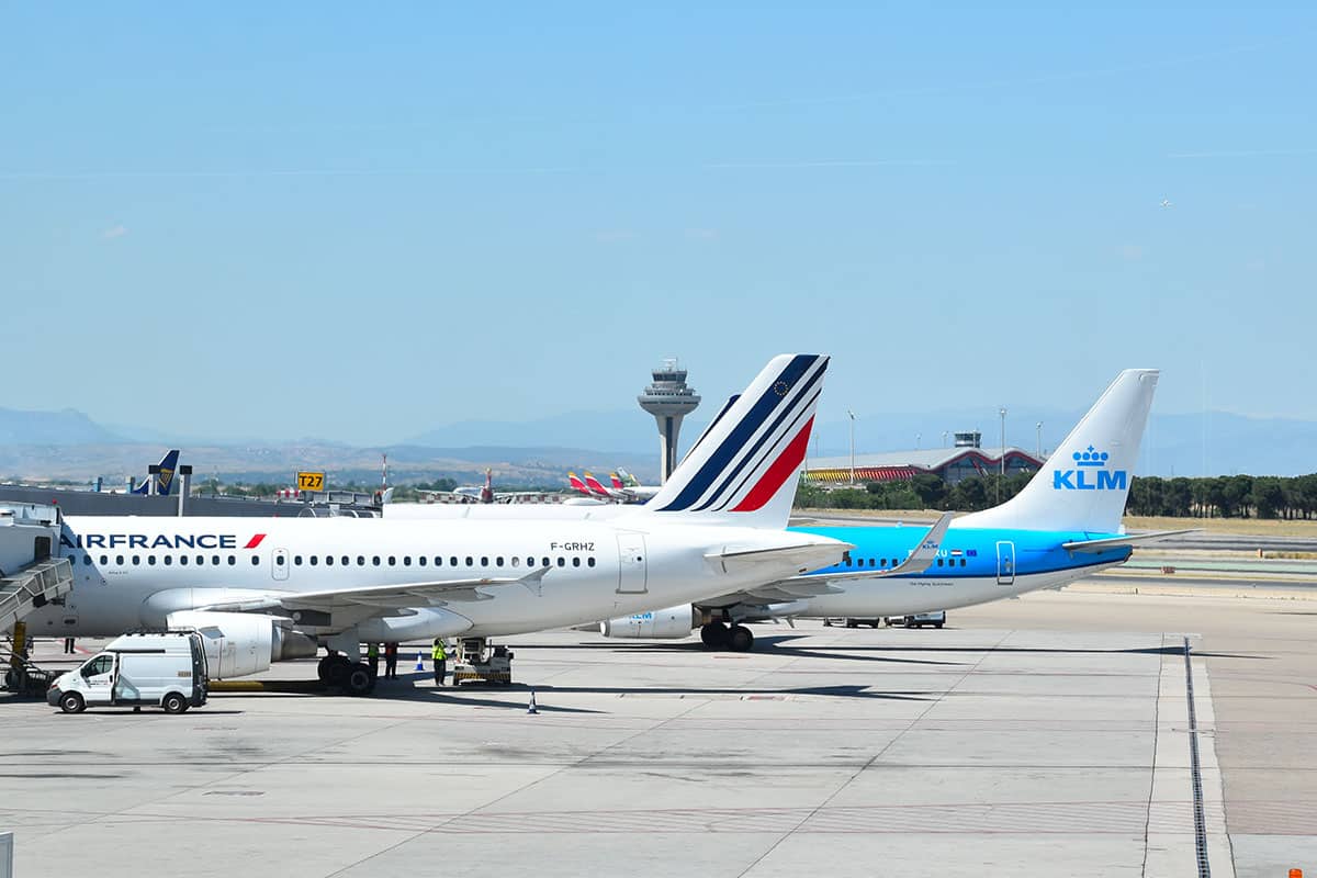 Air France-KLM face à des défis économiques : une stratégie audacieuse en réponse