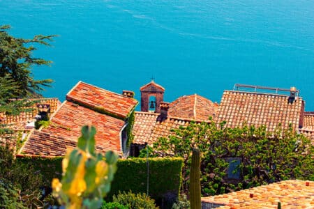 Èze : un bijou médiéval perché entre ciel et mer