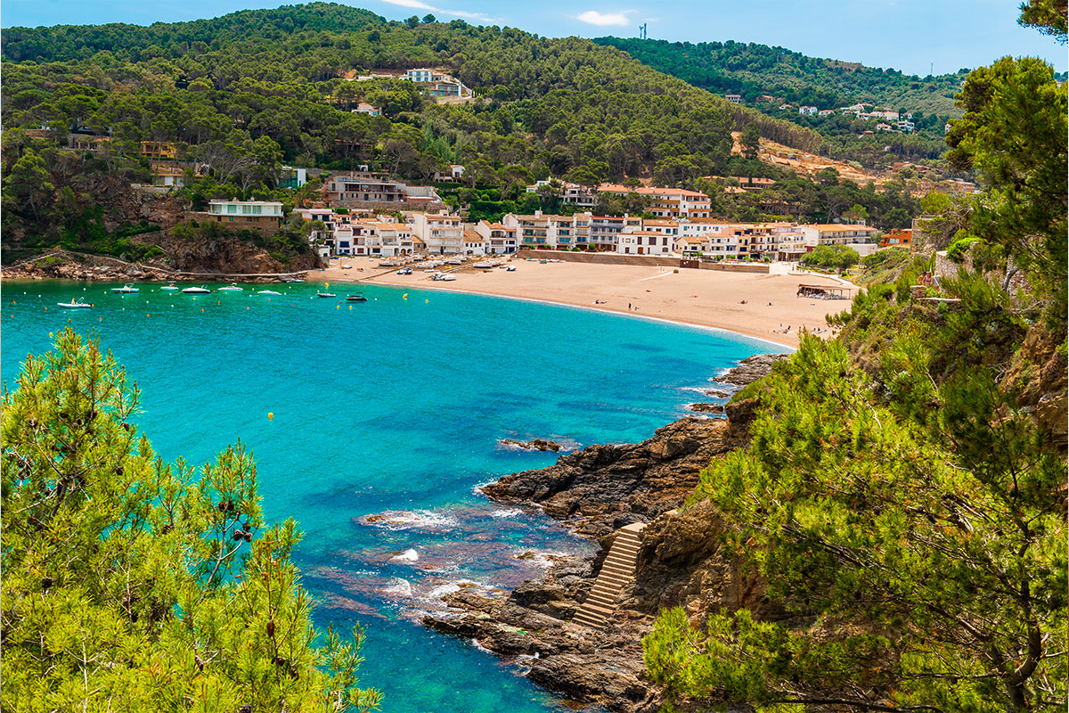 Découverte de begur : un joyau catalan sur la costa brava