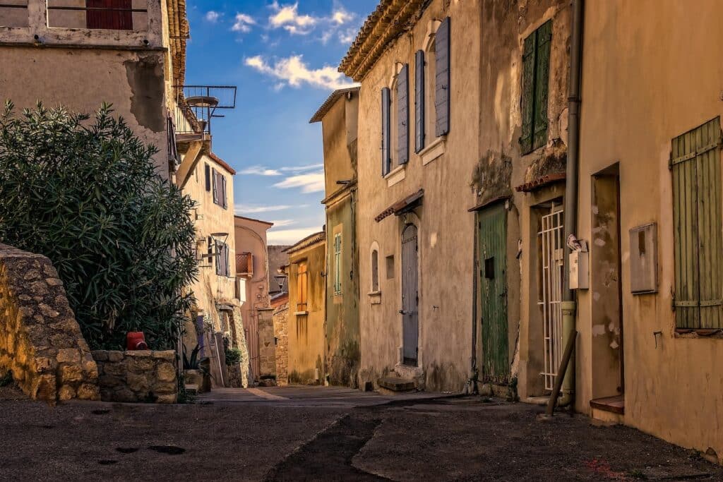 une-etude-devoile-les-regrets-demenagements-post-covid