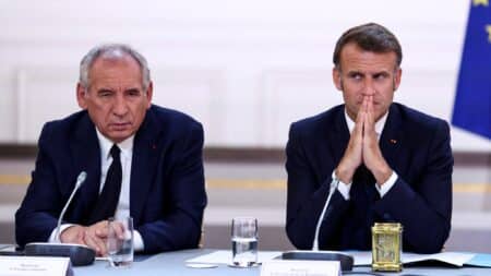 Macron Bayrou Ne Convainquent Plus Personne