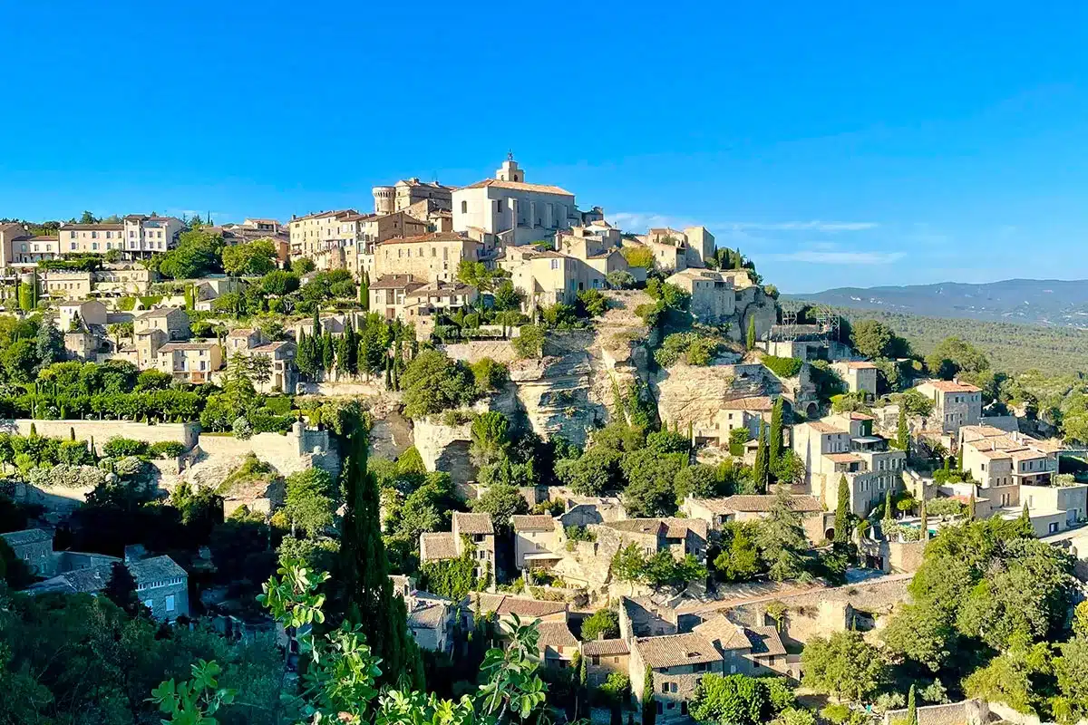 Découvrez les trésors cachés de Gordes et Saignon