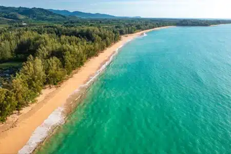 Découverte de la baie de Phang Nga, joyau caché de Thaïlande