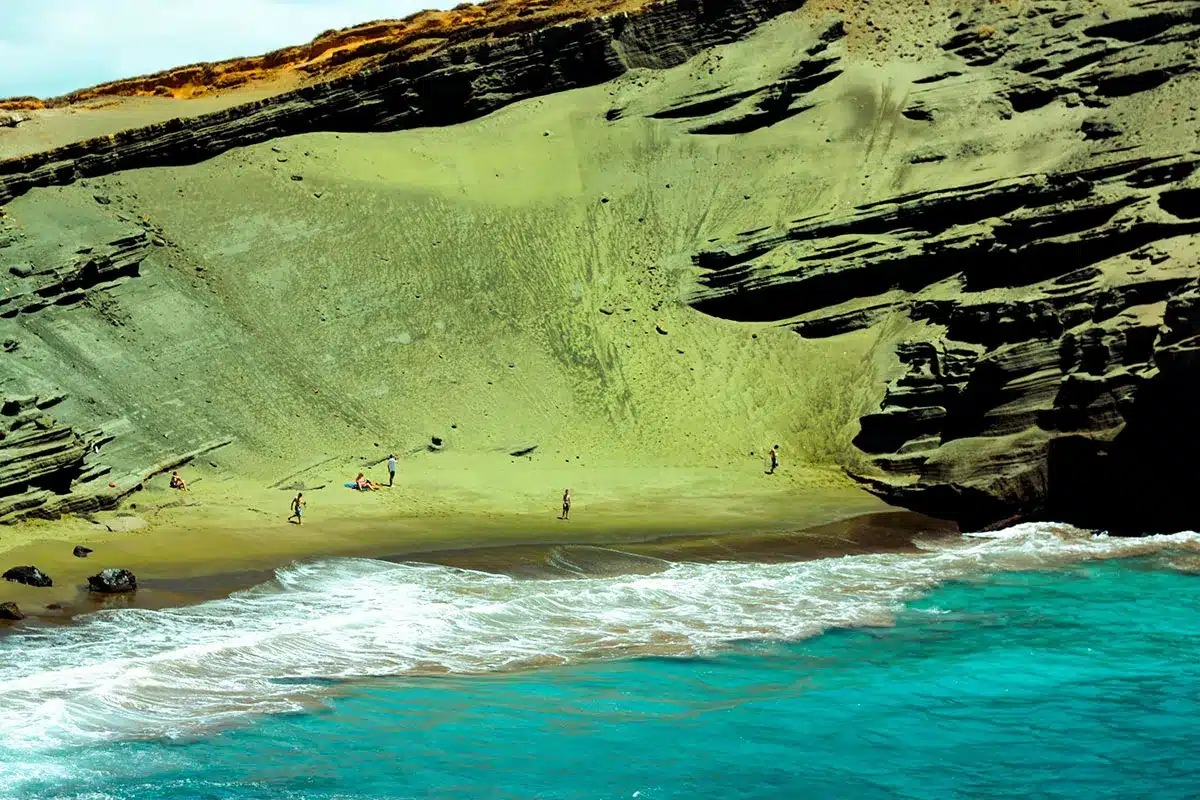 Découvrir Papakōlea : la plage aux sables verts d'Hawaï