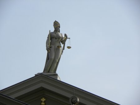 Justitia 2673647 1920
