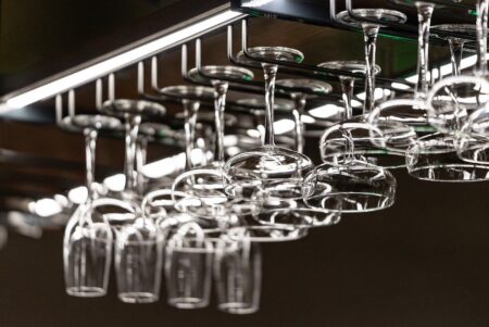 Le fabriquant Arc placé en redressement judiciaire, l’industrie du verre sous tension