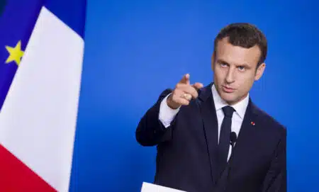 Emmanuel Macron tacle Trump depuis Tokyo et défend une Europe « fiable »