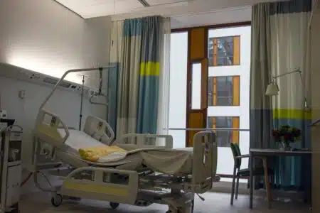 Santé publique : la dérive financière des hôpitaux révèle l'effondrement programmé du système