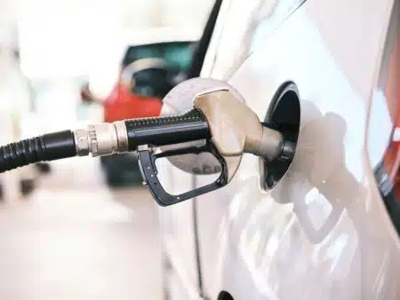 Totalenergies Pouyanne Contre Attaque Face Aux Accusations De Profiteur De Guerre