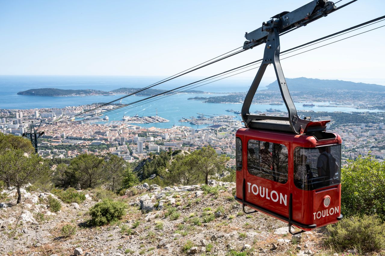 monique barbut-en-villegiature-pendant-les-incendies-la-deconnexion-qui-enflamme-lopinion