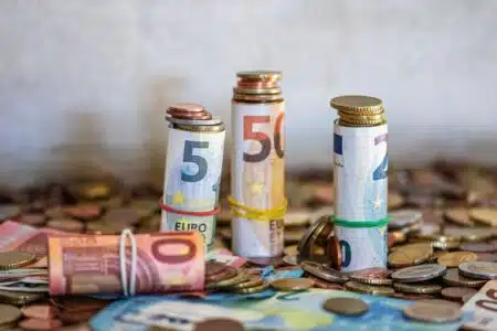 la-surtaxe-sur-les-benefices-des-grandes-entreprises-finalement-pas-si-exceptionnelle