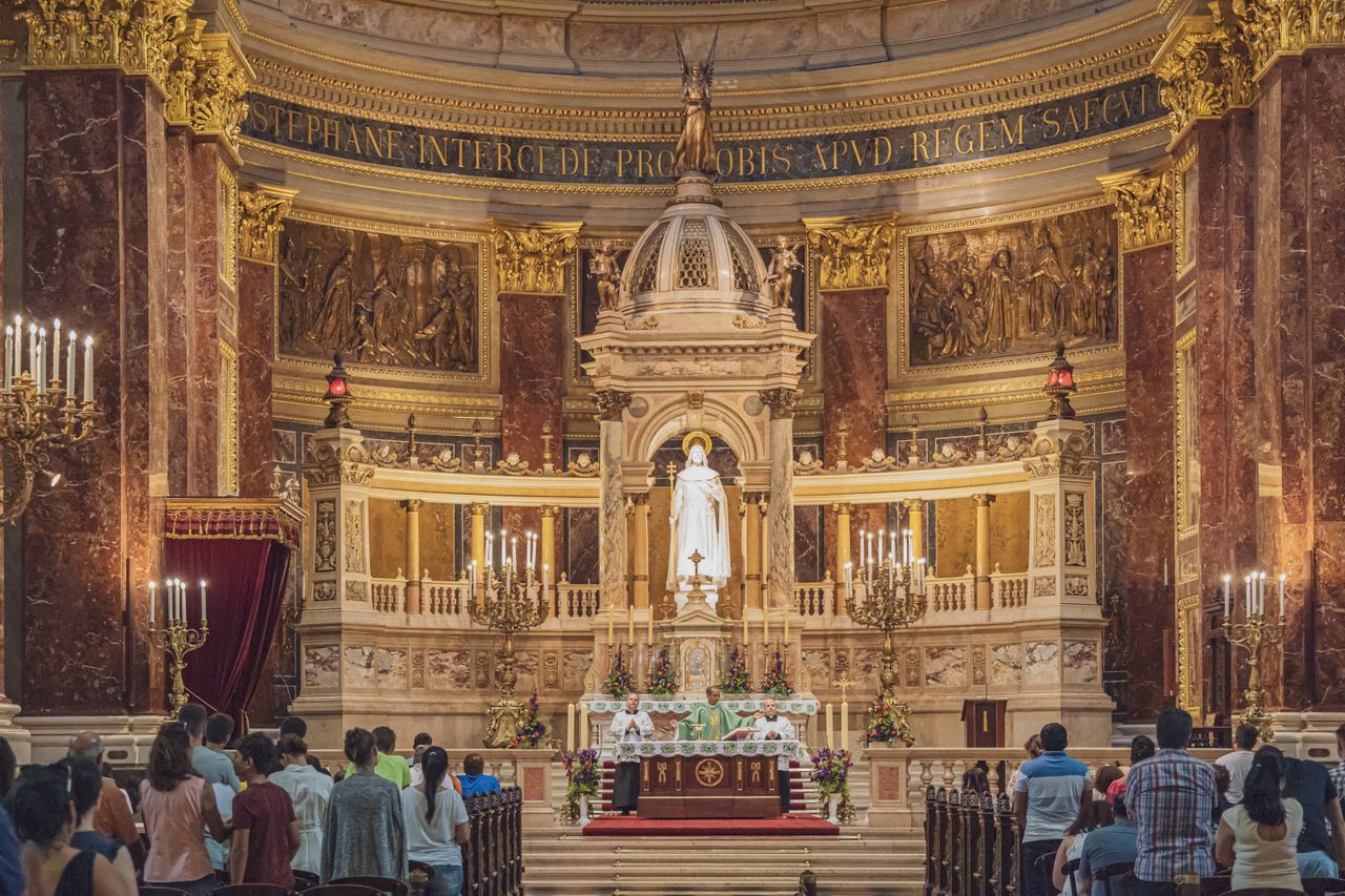 un-dispositif-securitaire-exceptionnel-pour-la-visite-du-pape-a-paris