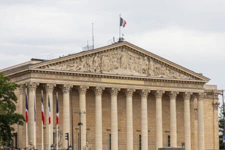 Déficit public : la cour des comptes recommande de geler le point d'indice des fonctionnaires