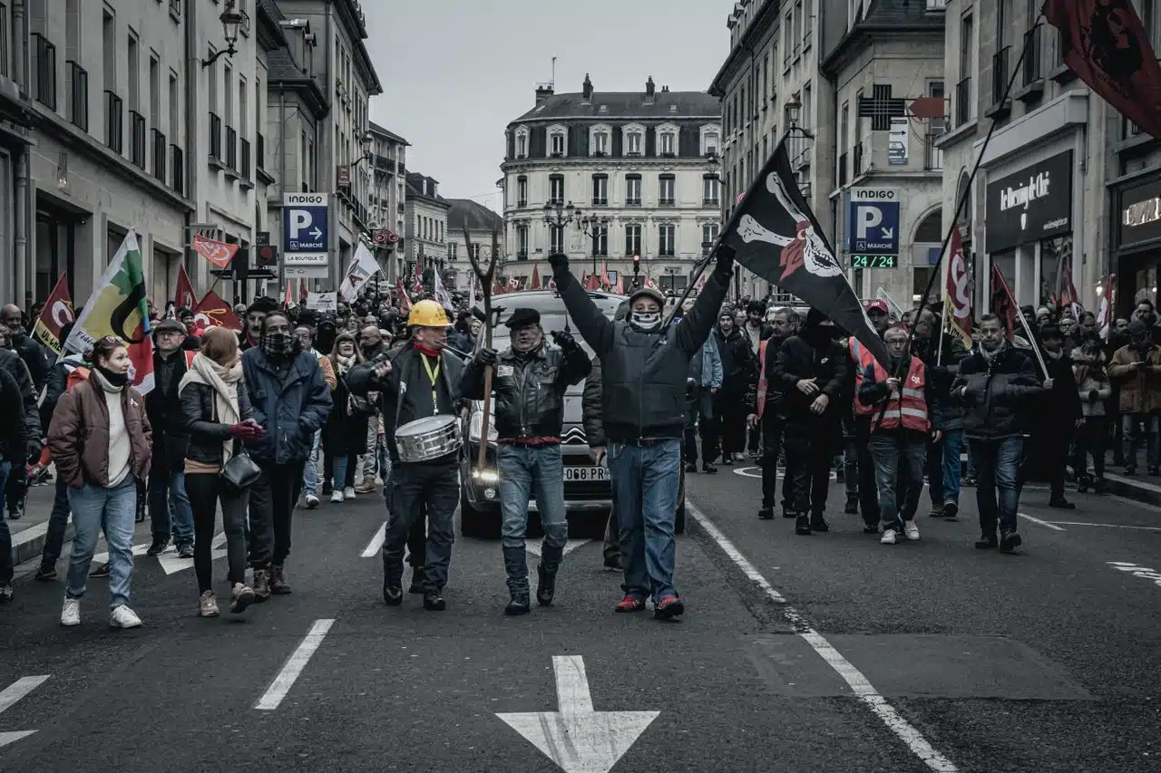 greve-du-5-novembre-le-grand-mensonge-des-lyceens-casseurs